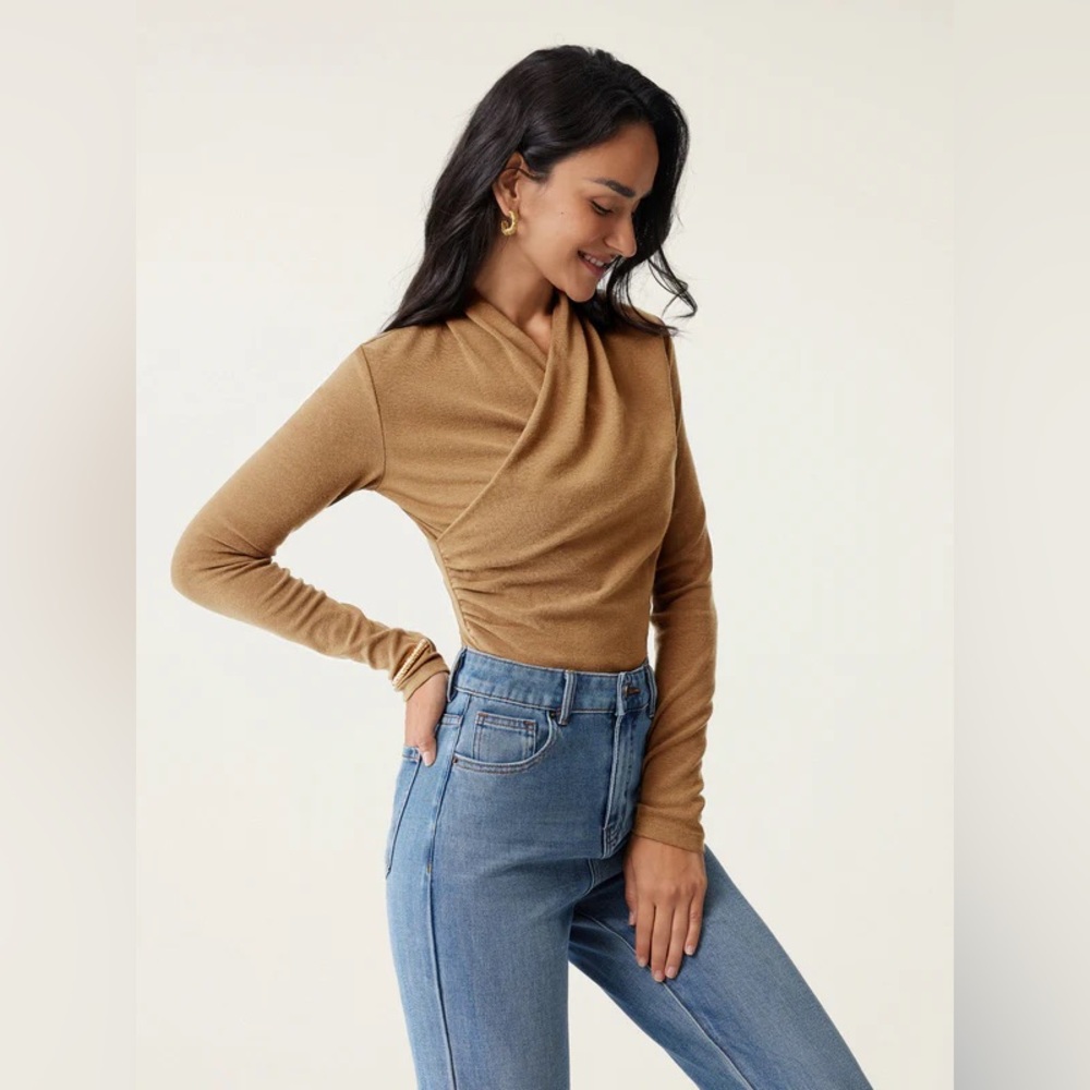 New OGL Surplice Long Sleeve Top Size Large - Picture 6 of 11